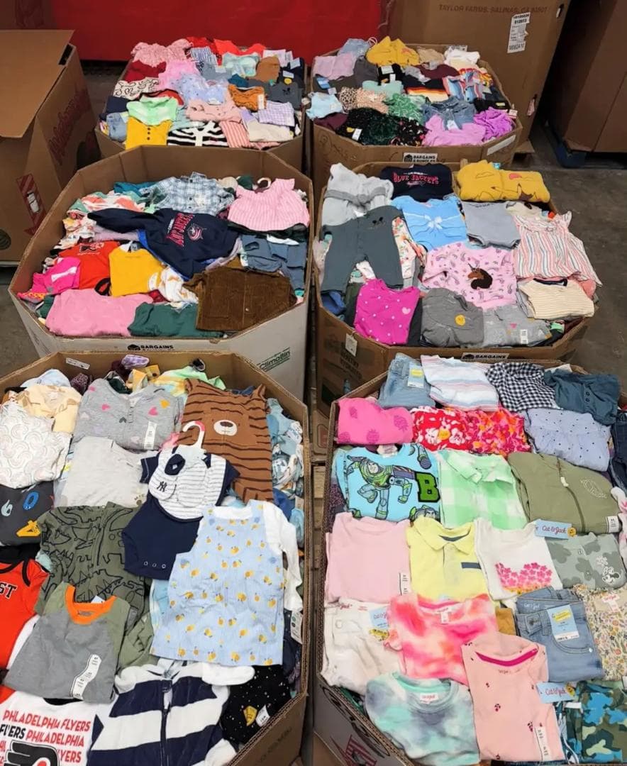 Kids clothing pallet — 400 piece mixed lot
