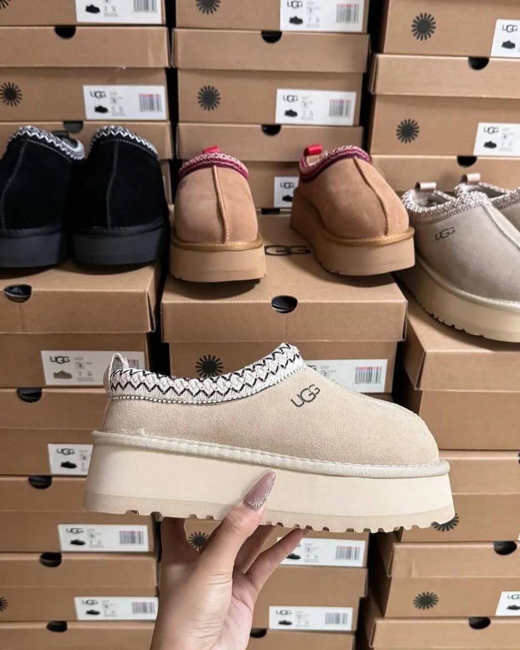 UGG liquidation pallet — boxed boots