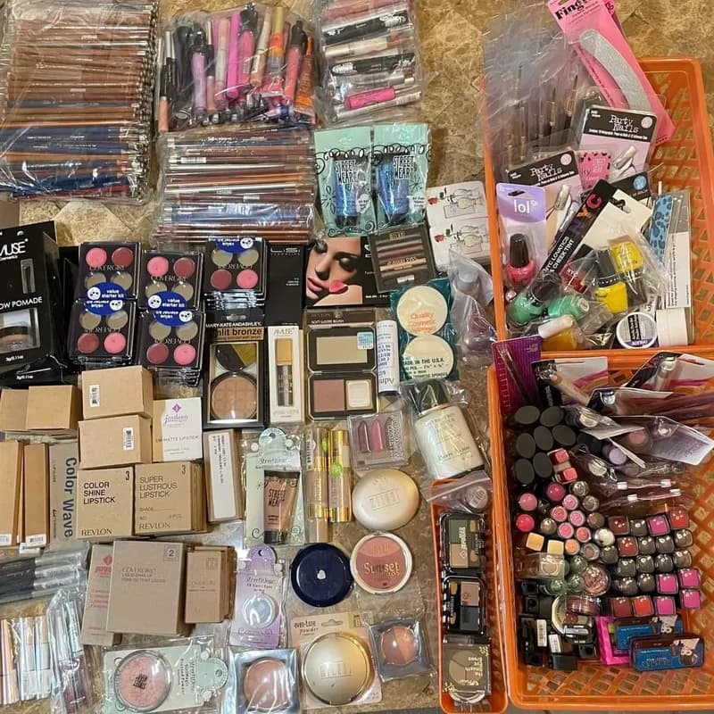 Cosmetic Pallets - view 1