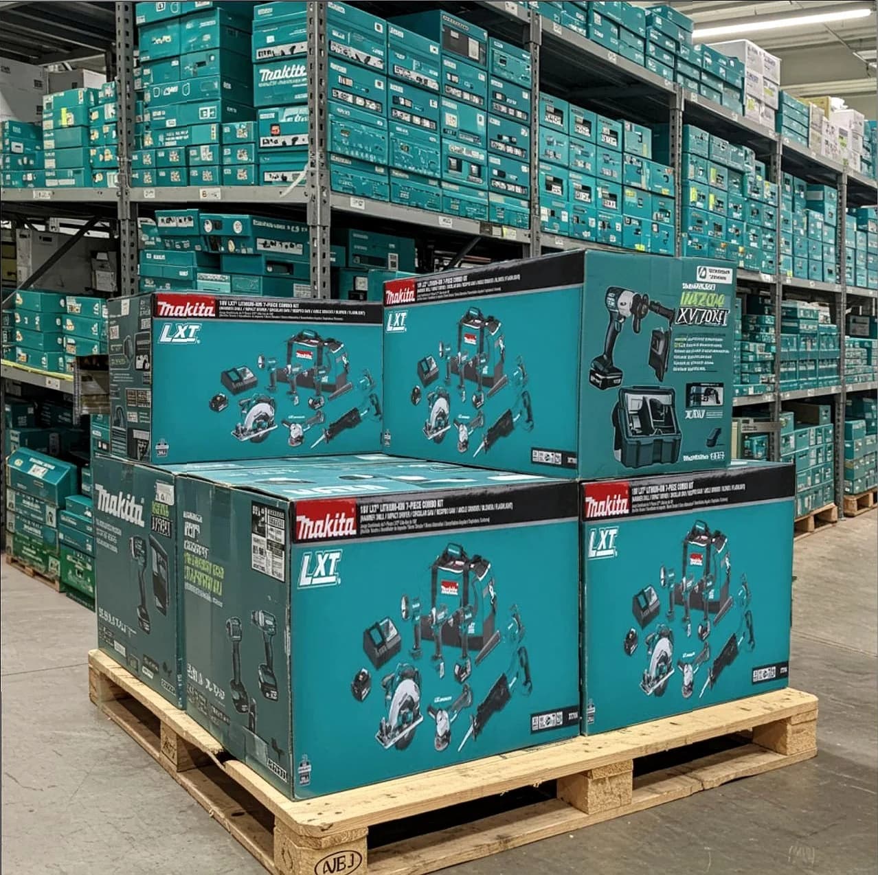 Makita power tools pallet — assorted cordless and corded units