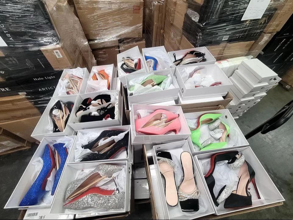 Women's shoe pallet — assorted styles