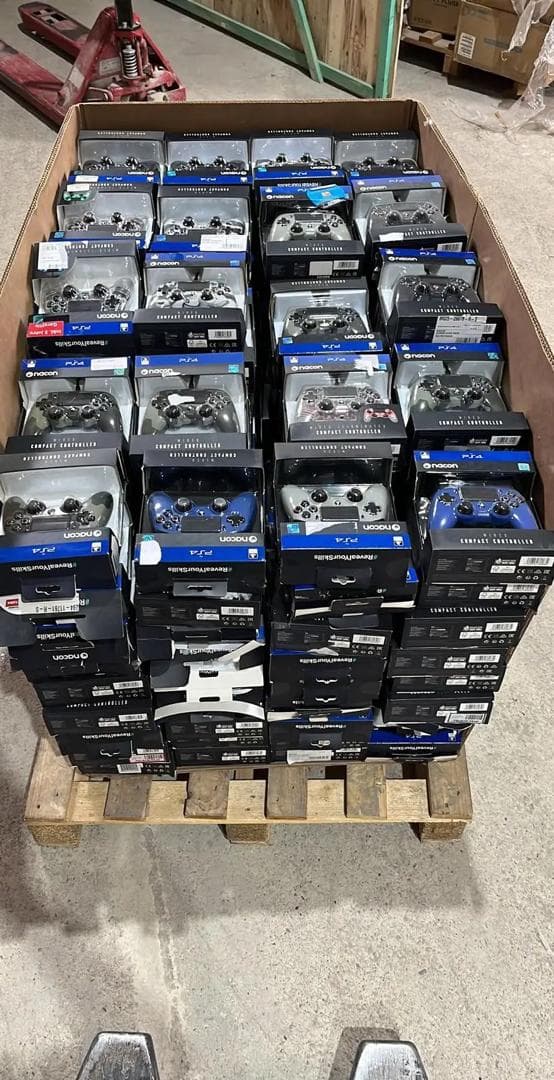 Nacon gaming controllers lot — new sealed